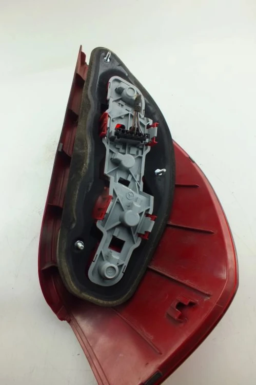 LAMPA PRAWY TYŁ MERCEDES A W169 (2004-2012) 2.0 CDI