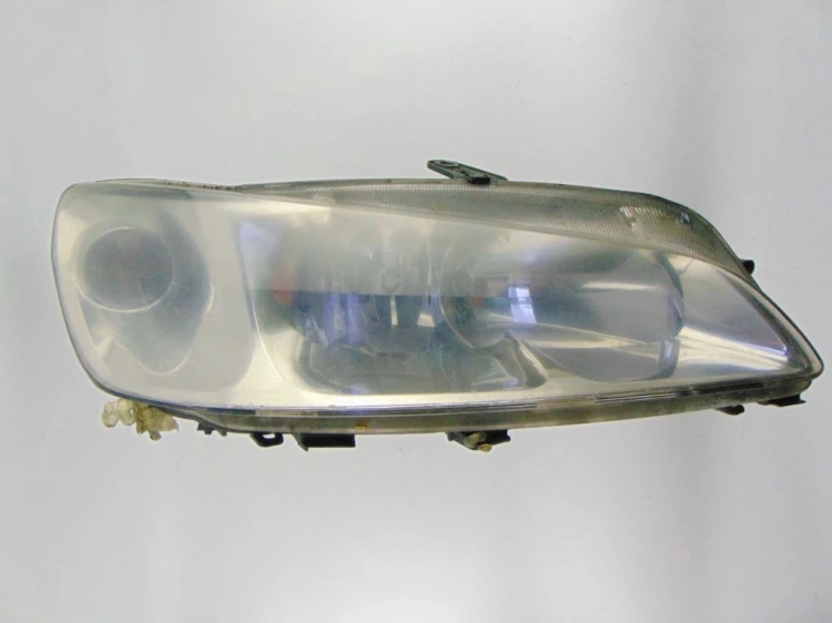 LAMPA PRAWY PRZÓD PEUGEOT 306 1.4 8v