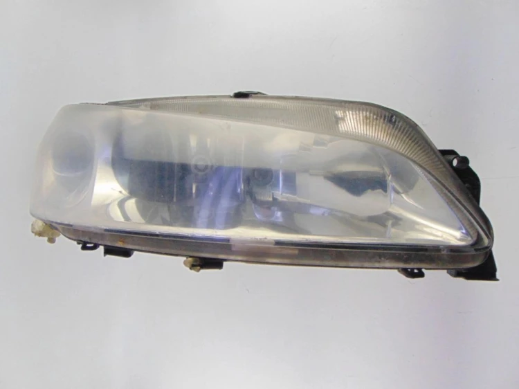 LAMPA PRAWY PRZÓD PEUGEOT 306 1.4 8v