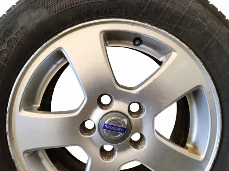 FELGI Z OPONAMI VOLVO V70 III (2007-2013) 2.0 16V 145KM 30714962