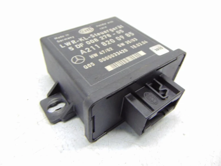 MODUŁ STEROWNIK ŚWIATEŁ MERCEDES E W211 (2002-2009) 3.2 R6 CDI 2118200985