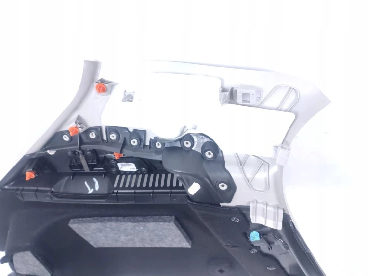 BOCZEK BAGAŻNIKA PRAWY MERCEDES GLA X156 LIFT (2017-2019) 1.6 CGI 122KM