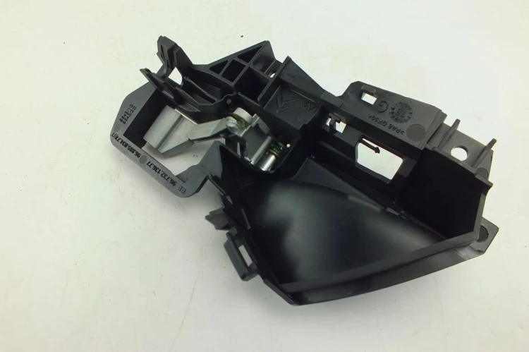 KLAMKA WEWNĘTRZNA LEWY PRZÓD CITROEN DS5 (2011-2015) 1.6 HDI 9673213677 968