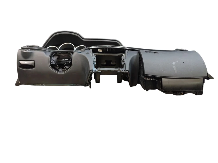 DESKA ROZDZIELCZA MERCEDES C W204 LIFT (2011-2014) 1.6 CGI 156KM