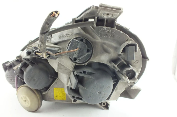 LAMPA PRAWY PRZÓD MERCEDES VANEO W414 1.7 CDI A4148200161