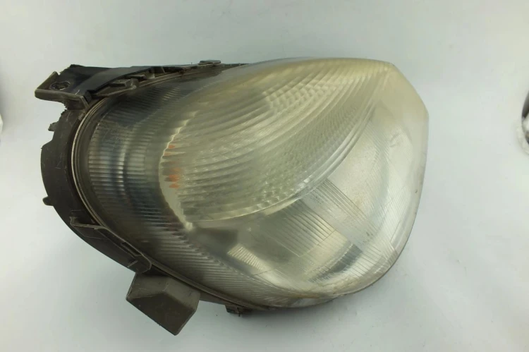 LAMPA PRAWY PRZÓD MERCEDES VANEO W414 1.7 CDI A4148200161