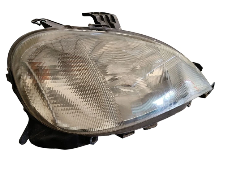 LAMPA PRAWY PRZÓD MERCEDES ML W163 (1997-2001)