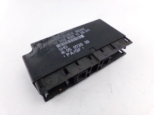MODUŁ KOMFORTU MERCEDES C W202 1.8 16V 2028201126