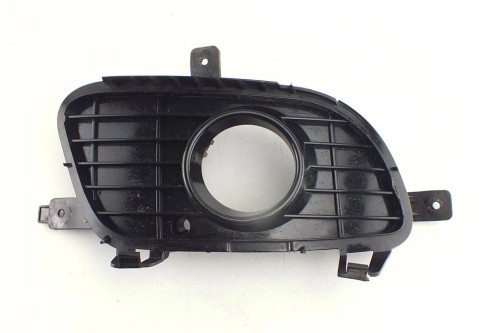RAMKA HALOGENU PRAWA MERCEDES A W169 (2004-2012) 2.0 CDI