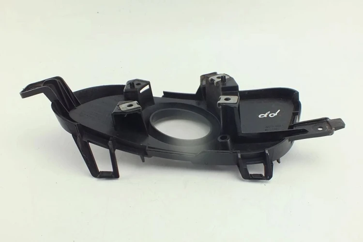 RAMKA HALOGENU PRAWA MERCEDES A W169 (2004-2012) 2.0 CDI