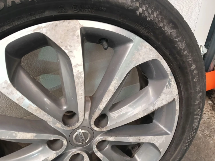 FELGI Z OPONAMI NISSAN QASHQAI J10 (2007-2009) 1.5 DCI 106KM MB73 JD18A