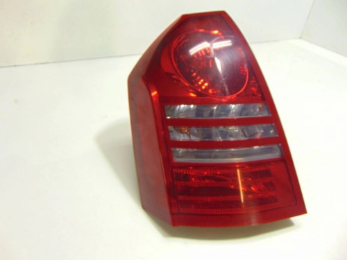 LAMPA LEWY TYŁ CHRYSLER 300C (2004 - 2010) 3.0 CRD 218 KM