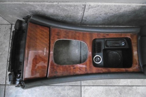 PODŁOKIETNIK MERCEDES C W203 (2000-2006)
