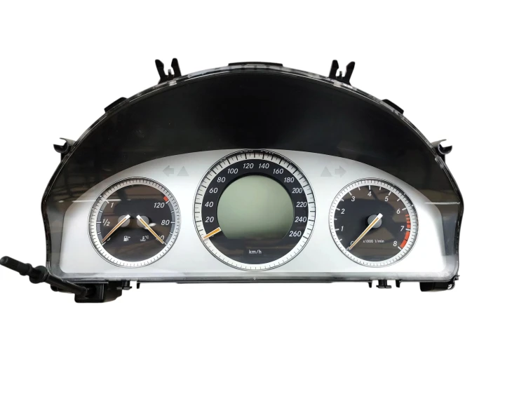 LICZNIK MERCEDES C W204 (2007-2011) 1.8 KOMPRESSOR 156KM A2045403748