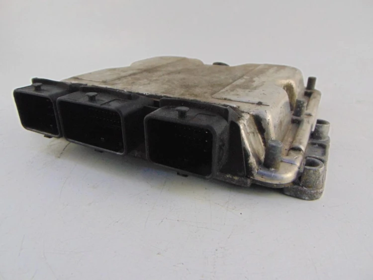 KOMPUTER STEROWNIK SILNIKA PEUGEOT 306 LIFT 2.0 HDI 9642014880