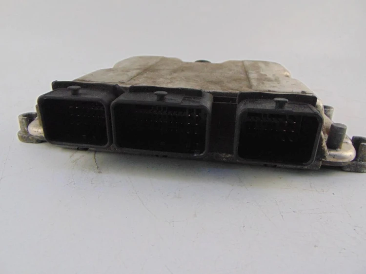 KOMPUTER STEROWNIK SILNIKA PEUGEOT 306 LIFT 2.0 HDI 9642014880