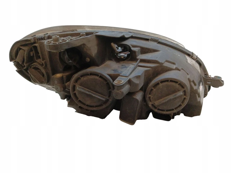 LAMPA REFLEKTOR LEWY PRZÓD MERCEDES W204 (07-11) EUROPA