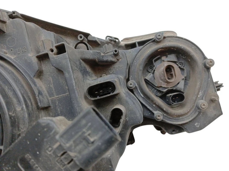 LAMPA LEWY PRZÓD MERCEDES E W211 (2002-2006) 2.2 CDI 150KM