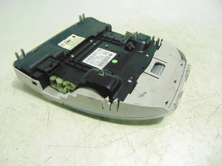 LAMPKA PODSUFITKI MERCEDES B W245 (2005-2008) B150 1.5 95KM A1698209601