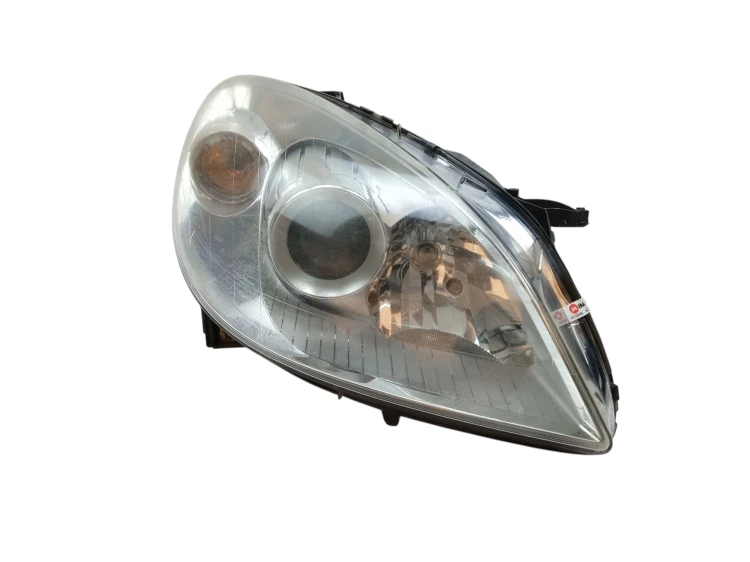 LAMPA PRAWY PRZÓD MERCEDES B W245 (2005-2008) 2.0 16V 136KM A1698201861