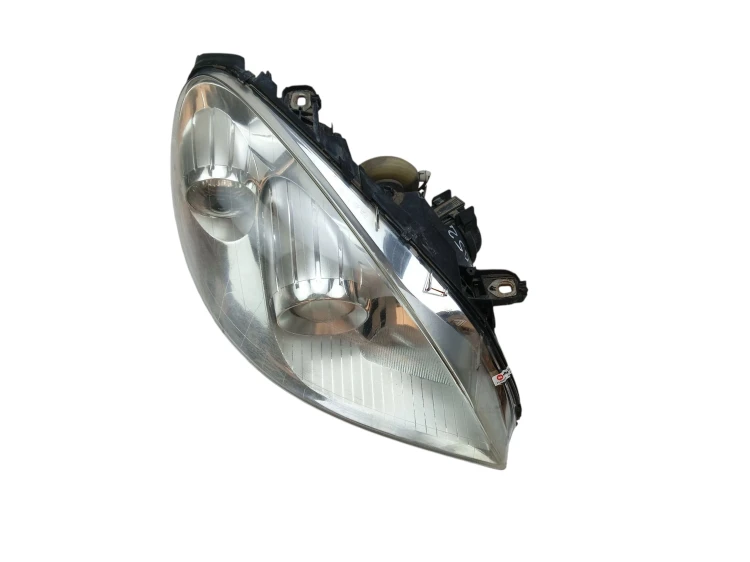 LAMPA PRAWY PRZÓD MERCEDES B W245 (2005-2008) 2.0 16V 136KM A1698201861