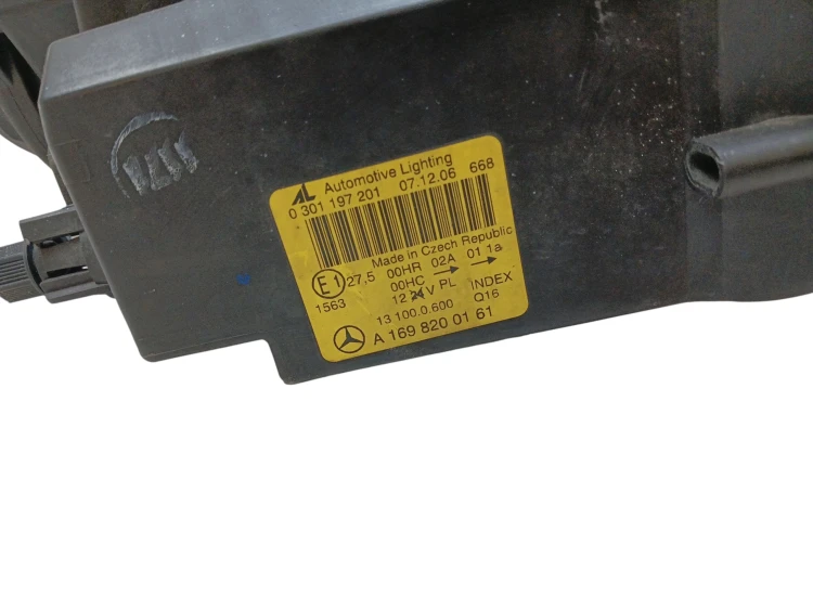 LAMPA LEWY PRZÓD MERCEDES A W169 (2004-2008) 2.0 CDI 82KM A1698200161