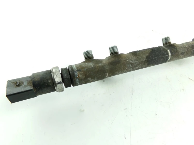 LISTWA WTRYSKOWA MERCEDES A- W168 1.7 cdi 6680700095