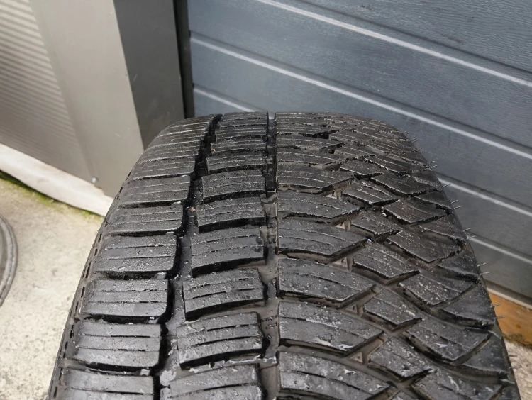 FELGI Z OPONAMI VOLKSWAGEN TOUAREG I 7L (2002-2006) 5.0 V10 TDI 313KM 71660