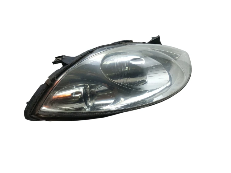 LAMPA PRAWY PRZÓD MERCEDES A W169 (2004-2008) 2.0 CDI 140KM A1698200661