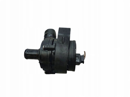 POMPA WODY MERCEDES A W176 LIFT (2015-2018) 1.6 CGI 102KM A2118350028
