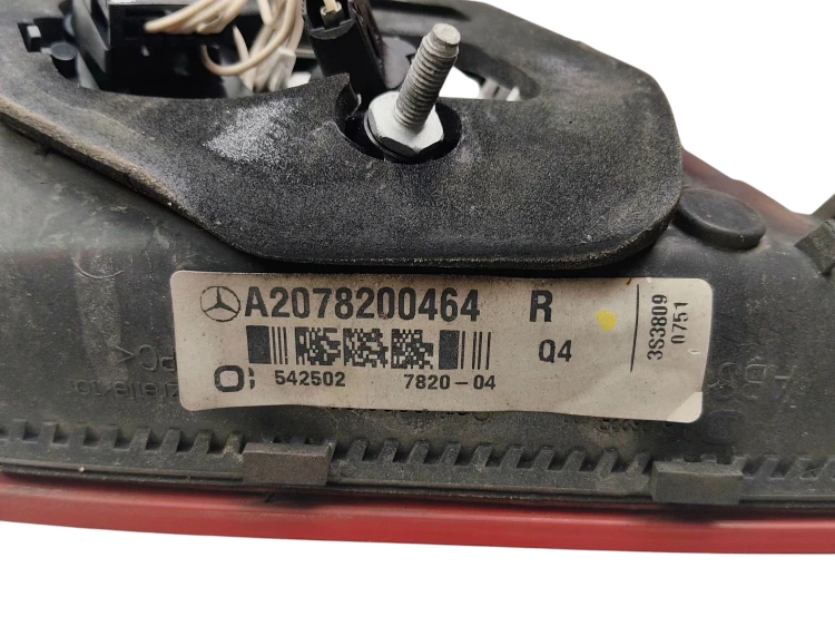 LAMPA PRAWY TYŁ W KLAPE MERCEDES E W207 (2009-2013) 3.5 CGI 292KM A20782004