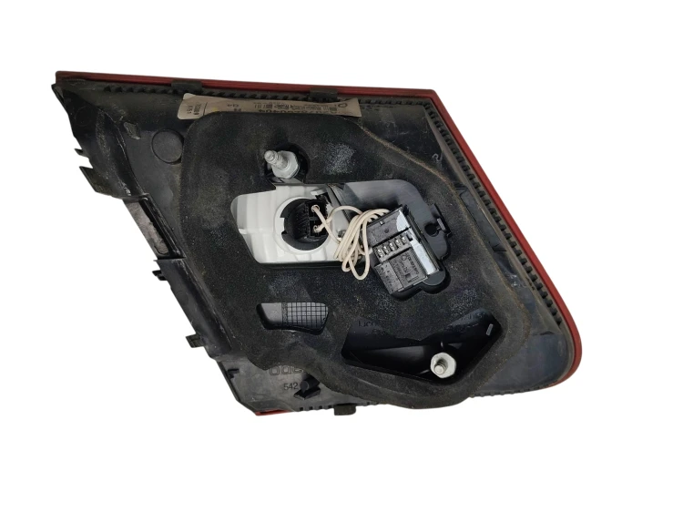 LAMPA PRAWY TYŁ W KLAPE MERCEDES E W207 (2009-2013) 3.5 CGI 292KM A20782004