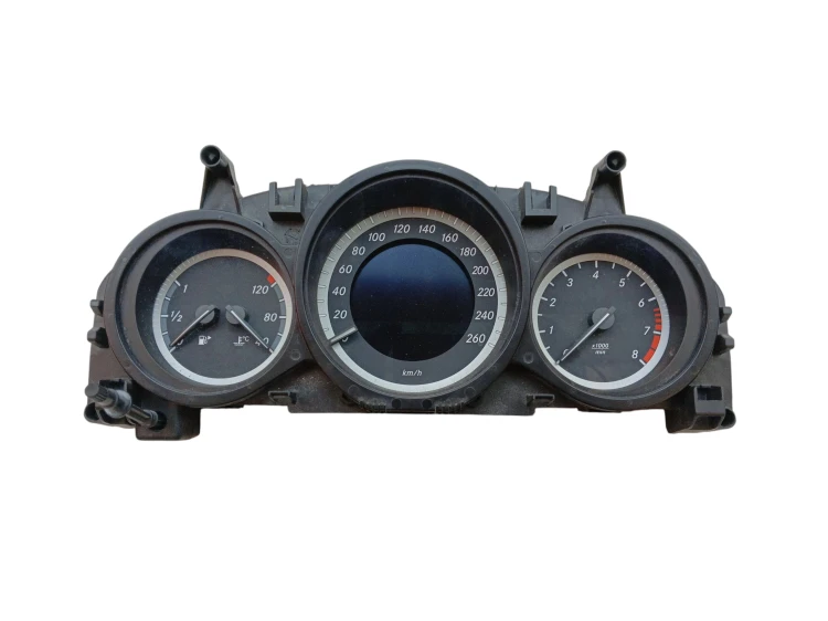 LICZNIK MERCEDES C W204 LIFT (2011-2014) 1.6 CGI 156KM A2049003909