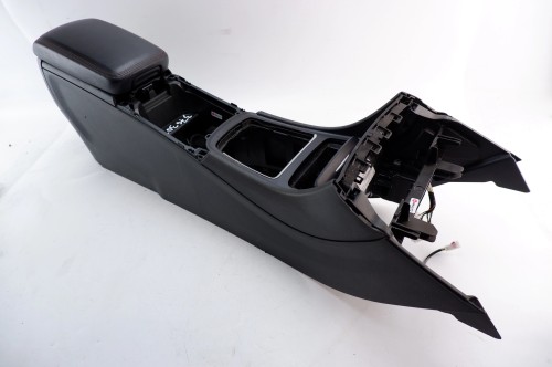 TUNEL ŚRODKOWY MERCEDES A W176 (2012-2015) 1.5 CDI 109KM A1766800800