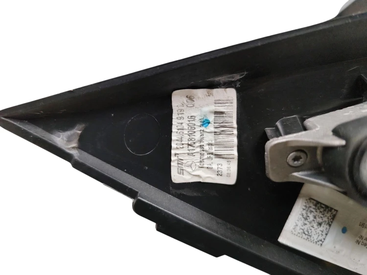 LUSTERKO PRAWE MERCEDES A W176 (2012-2015) 1.6 CGI 122KM 20443002