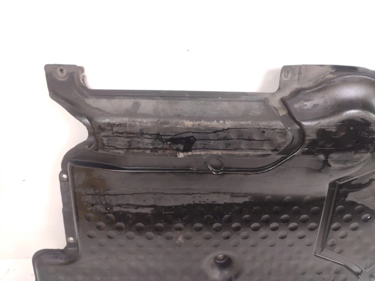 OSŁONA POD SILNIK MERCEDES C W204 (2007-2011) 2.2 CDI 136KM A2045202223