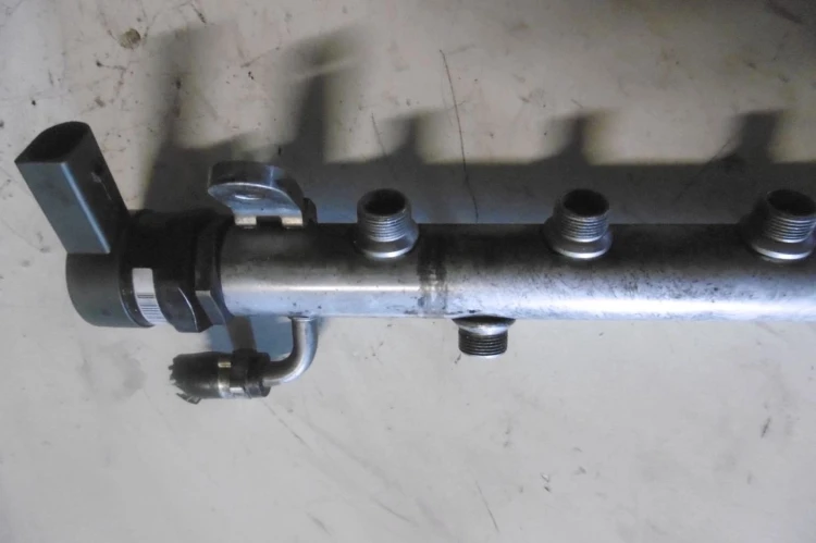 LISTWA WTRYSKOWA MERCEDES S W221 (2005 - 2013) A6420700695 0281002504