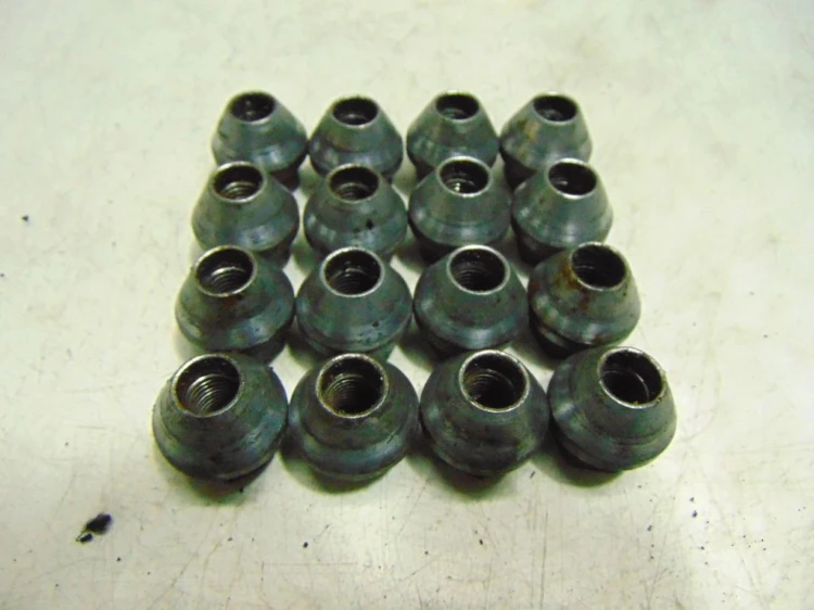 ŚRUBA FELG ALUMINIOWYCH VOLVO V50 LIFT 1.6 HDI
