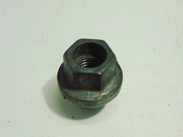 ŚRUBA FELG ALUMINIOWYCH VOLVO V50 LIFT 1.6 HDI