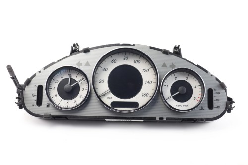 LICZNIK MERCEDES E W211 (2002-2009) 3.2 R6 CDI A2195402347
