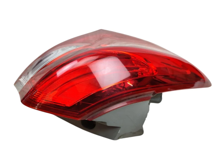 LAMPA LEWY TYŁ HYUNDAI IX20 (2010-2015) 1.4 16V 90KM 92401-1K0