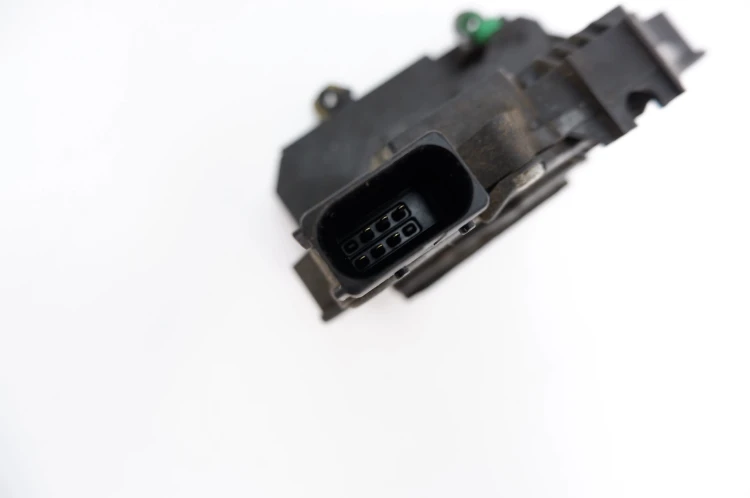 ZAMEK DRZWI LEWY PRZÓD FIAT GRANDE PUNTO 1.4 51797557