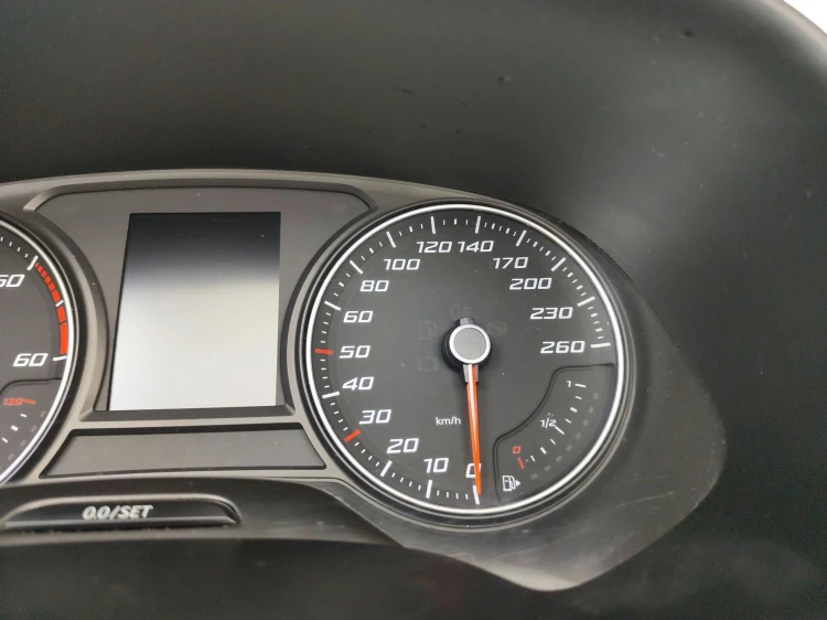 LICZNIK SEAT LEON III (2012-2016) 2.0 TDI 150KM 5F0920870G