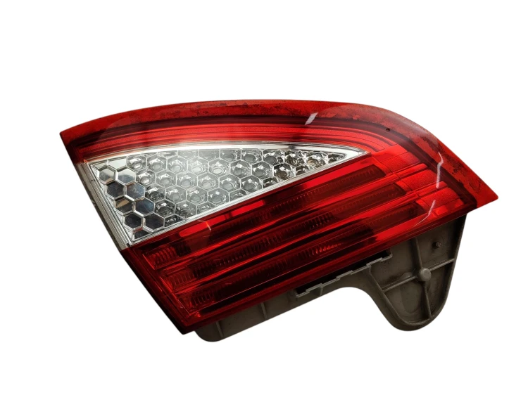 LAMPA LEWY TYŁ W KLAPE FORD MONDEO MK4 (2007-2010) 2.0 TDCI 140KM