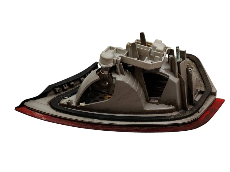 LAMPA LEWY TYŁ W KLAPE FORD MONDEO MK4 (2007-2010) 2.0 TDCI 140KM