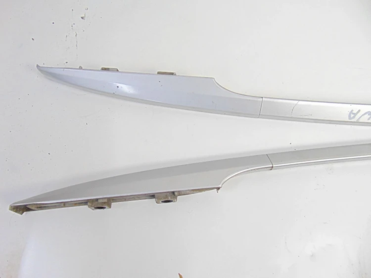 RELINGI DACHOWE RENAULT CLIO III (2005-2009) 1.4 16V