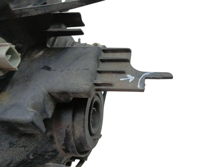 LAMPA PRAWY PRZÓD NISSAN X-TRAIL T31 (2008-2013) 2.0 DCI