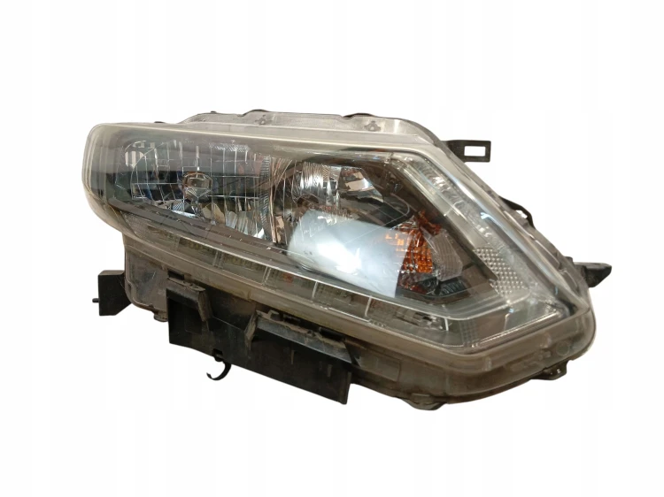 LAMPA REFLEKTOR PRAWY PRZÓD H7 NISSAN X-TRAIL III T32 (13-17) UK ANGLIK