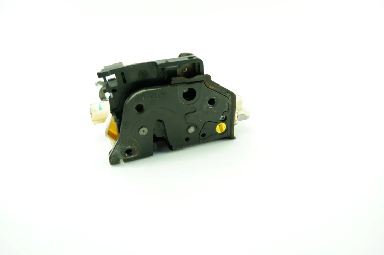 ZAMEK DRZWI LEWY TYŁ SEAT LEON II (2005-2009) 1.4 TSI 125KM 1P0839015