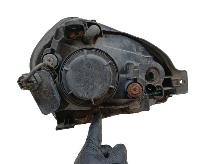 LAMPA LEWY PRZÓD HYUNDAI TUCSON (2004-2010) 2.0 CRDi 113KM 92101-2EXXX